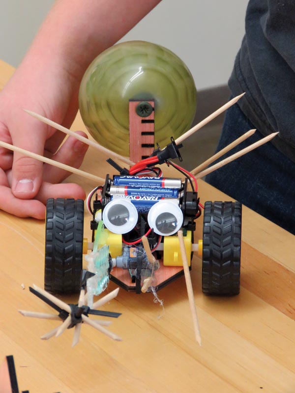 A battle bot ready for battle. Photo courtesy of the University of Wisconsin – Platteville SPS chapter.