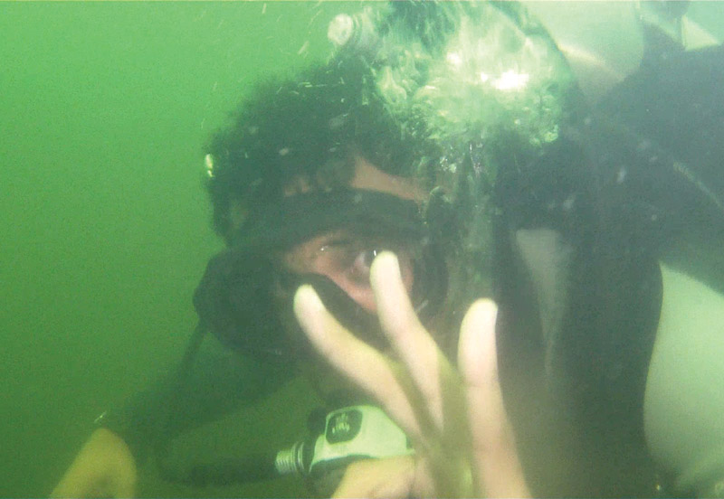 Bhatt diving to prepare an experiment. Photo courtesy of Eeshan Bhatt.