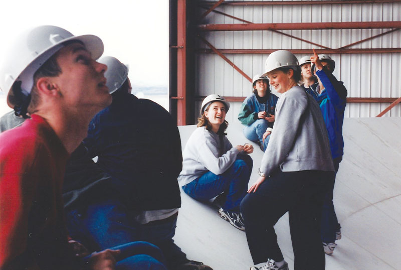 SNU physics students on a guided tour of the telescope garage at the Very Large Array in New Mexico. In this photo they are inside one of the antenna dishes, some 60ft above the ground. Photos courtesy of Dwight Neuenschwander.